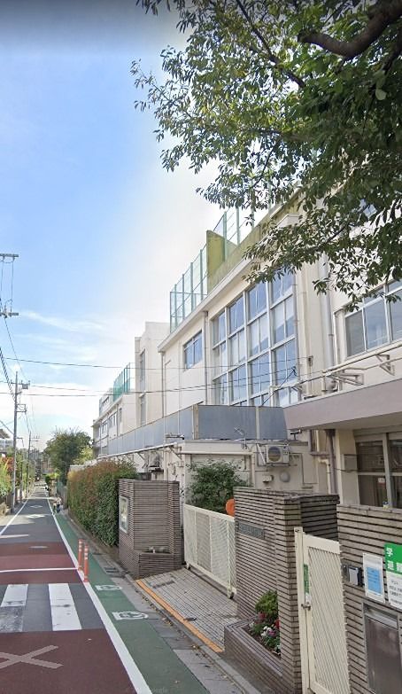 近くの田園調布せせらぎ公園(田園調布)まで1,669m(徒歩21分)