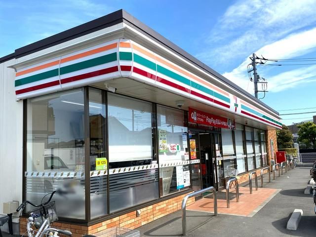 近くのセブン-イレブン 深谷原郷店まで800m(徒歩10分)
