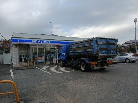 近くのローソンまで650m(徒歩9分)