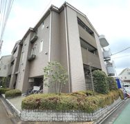ガーデンコート小茂根の外観画像