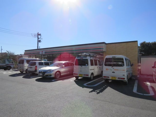 近くのセブンイレブン 世田谷千歳台2丁目店まで599m（徒歩8分）