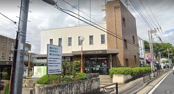 近くの橘出張所まで695m（徒歩9分）