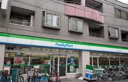 近くのファミリーマート 大田池上仲通り店まで86m(徒歩2分)