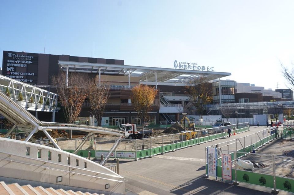 近くの流山おおたかの森S・Cまで1,255m（徒歩16分）