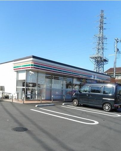 近くのセブンイレブンまで210m(徒歩3分)