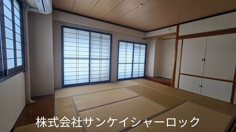 ベッドルーム