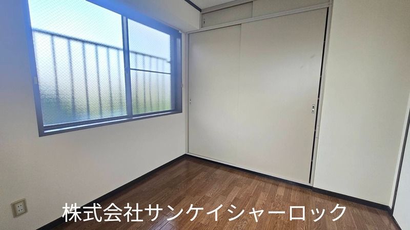 ベッドルーム