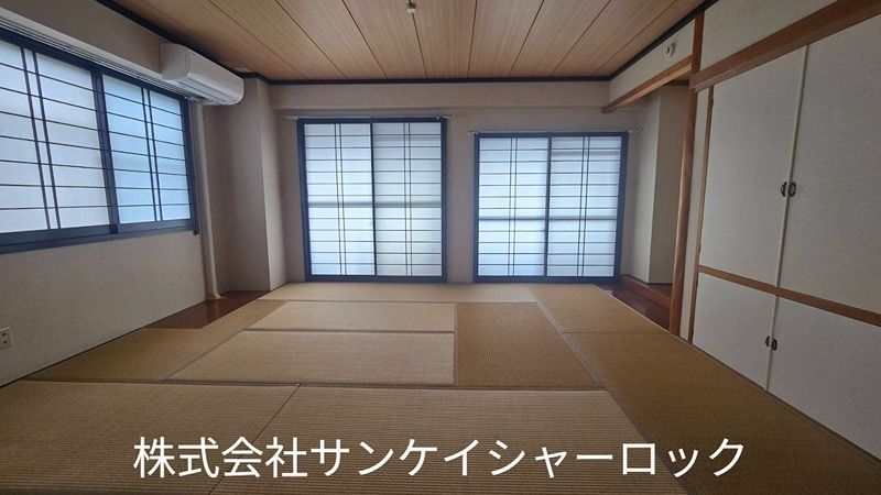 ベッドルーム