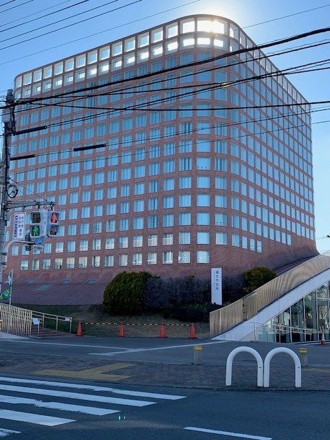 近くの福生市役所まで600m(徒歩8分)