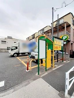 近くの三井のリパーク西が丘2丁目第2まで156m(徒歩2分)