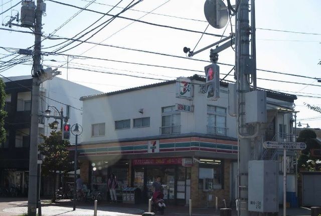 近くのセブンイレブンまで270m(徒歩4分)