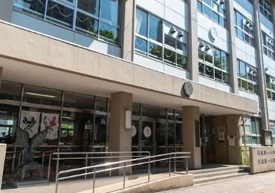 近くの中央区立月島第一小学校まで298m(徒歩4分)