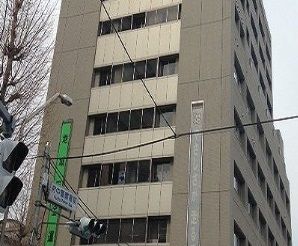 近くの府中警察署まで550m（徒歩7分）