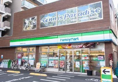 近くのファミリーマート 墨田亀沢四丁目店まで261m(徒歩4分)