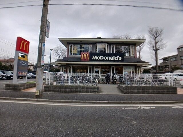 近くのマクドナルドまで422m(徒歩6分)