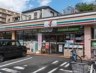 近くのセブンイレブン 足立梅田2丁目店まで199m(徒歩3分)