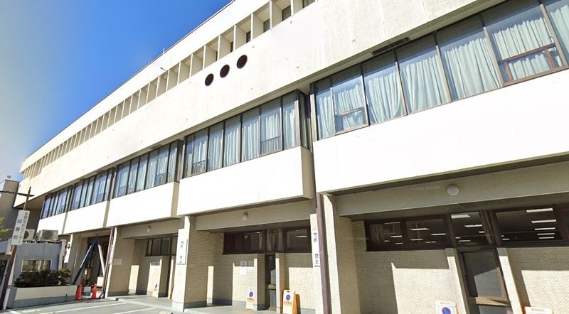 近くの品川区立荏原図書館(荏原中延)まで281m(徒歩4分)