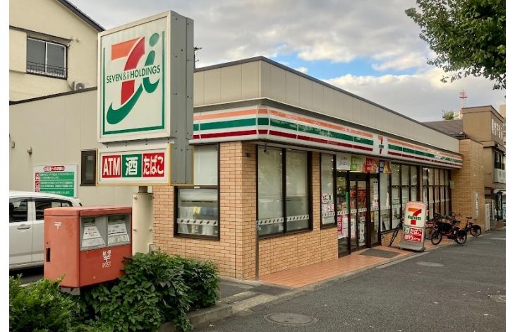 近くのローソン JPローソン代々木局店まで158m(徒歩2分)