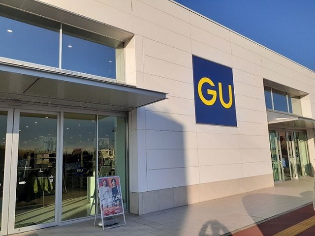 近くのジーユー(GU)東松山店まで720m(徒歩9分)