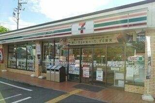 近くのセブンイレブン蒲生西町1丁目店まで600m(徒歩8分)