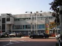 近くの西川口駅（JR　京浜東北線）まで800m（徒歩10分）