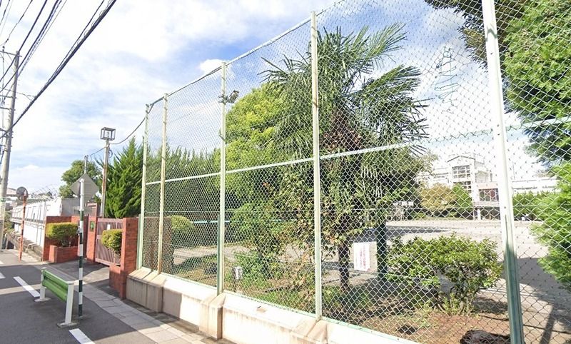 近くの大田区立田園調布中学校（奥沢）まで400m（徒歩5分）