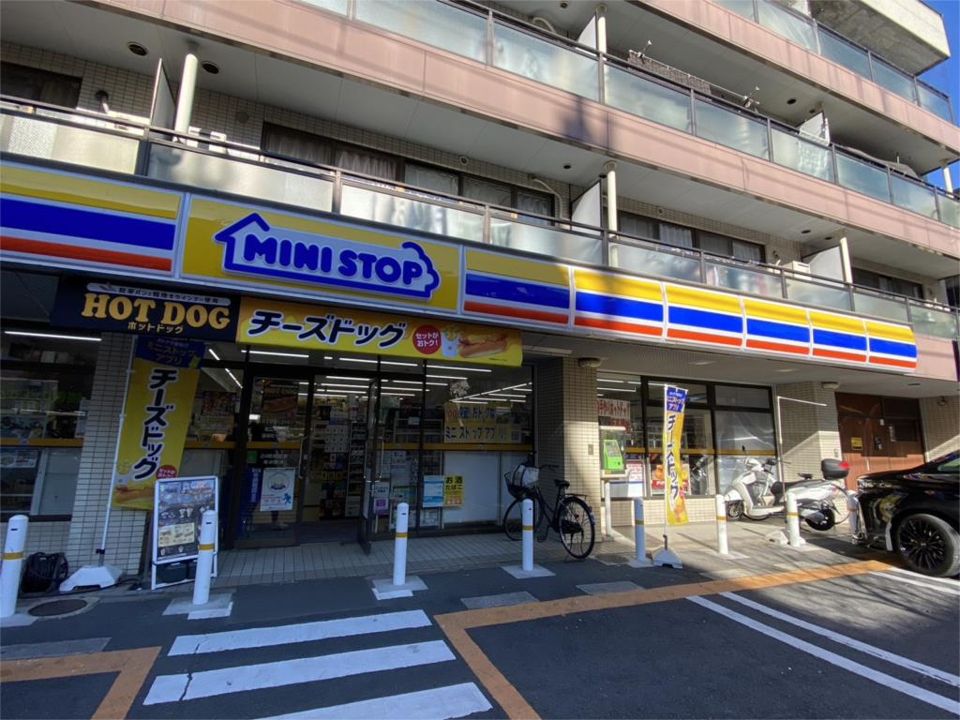 近くのミニストップ 篠崎町1丁目店まで175m(徒歩3分)