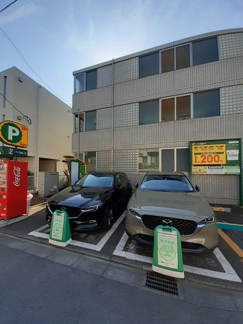 近くのカレコ・カーシェアリングクラブまで450m(徒歩6分)