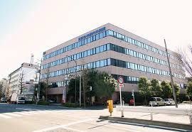 近くの医療法人社団大坪会三軒茶屋病院まで608m(徒歩8分)