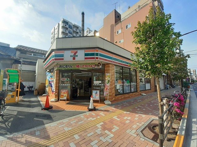 近くのセブンイレブン台東下谷3丁目店まで257m（徒歩4分）