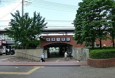 近くの柳瀬川駅まで900m(徒歩12分)