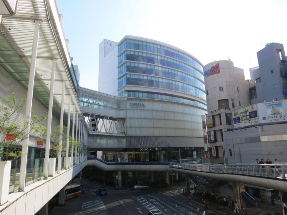 近くの柏高島屋ステーションモールまで679m(徒歩9分)