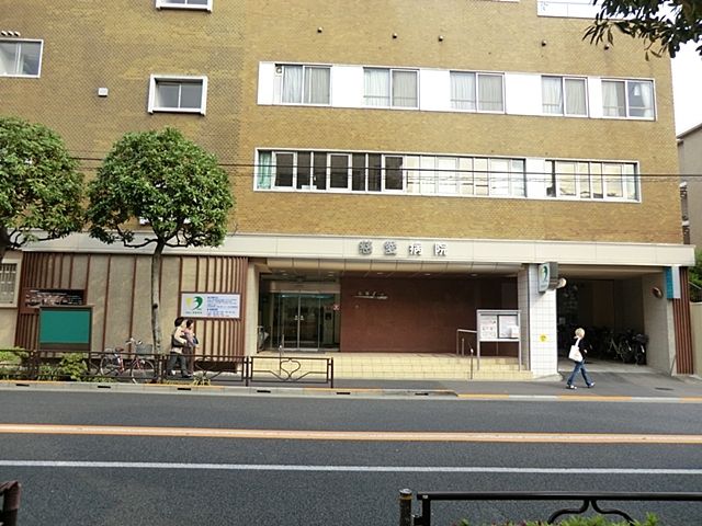 近くの慈愛病院まで120m(徒歩2分)