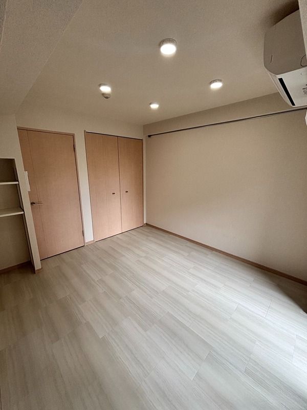ベッドルーム
