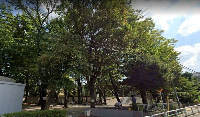 近くの田切公園（祐天寺）まで1,524m（徒歩20分）