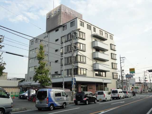 近くの医療法人健仁会益子病院まで383m(徒歩5分)