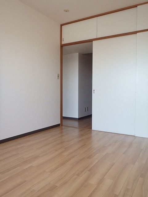 ベッドルーム