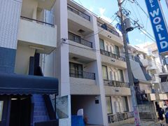 レオパレスIKEBUKUROの外観画像