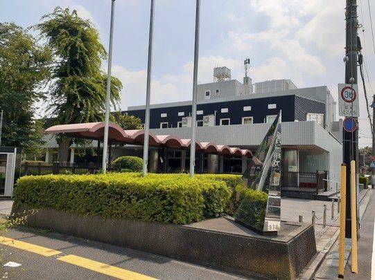近くの蕨市立図書館まで360m(徒歩5分)