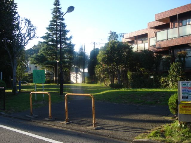 近くの公園（公園）まで162m（徒歩3分）