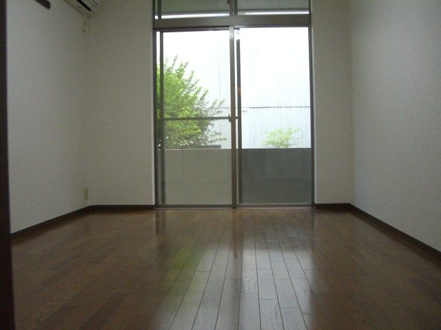 ベッドルーム