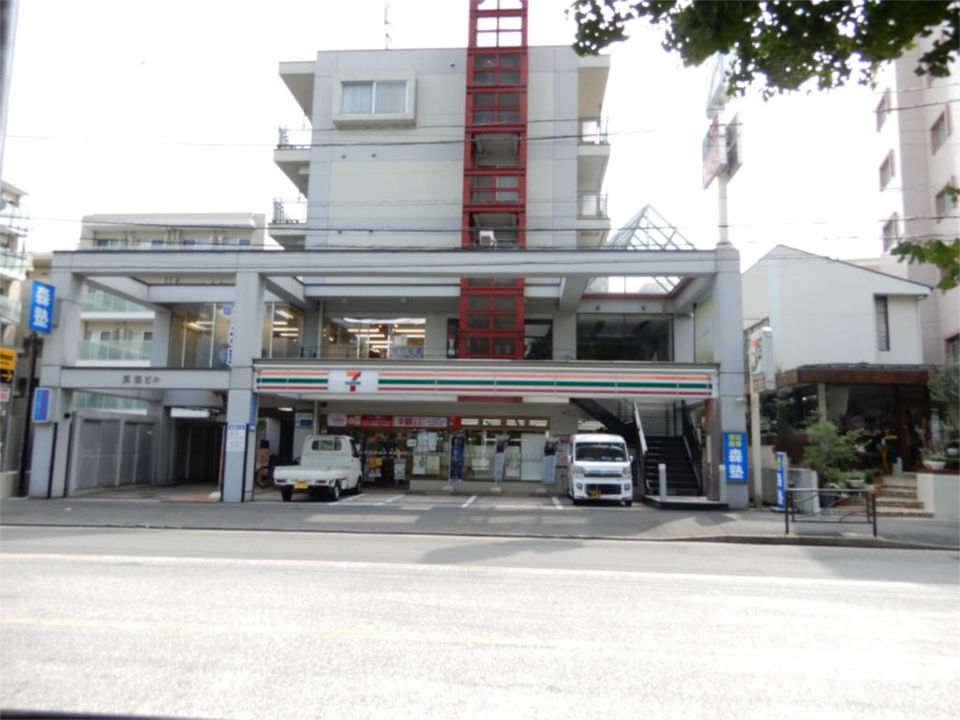 近くのセブンイレブン 川崎宮崎2丁目店まで400m（徒歩5分）