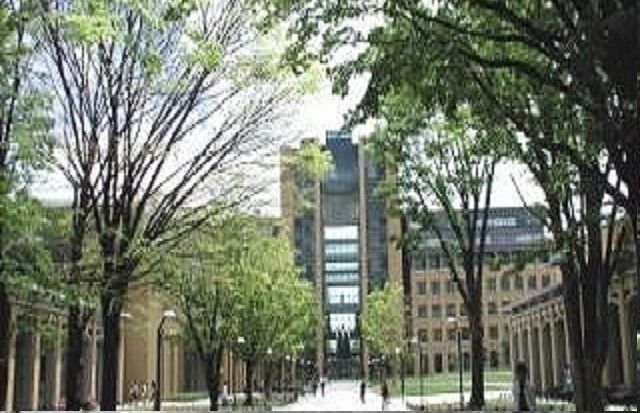近くの青山学院大学相模原キャンパスまで750m（徒歩10分）