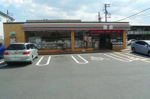 近くのセブンイレブン 川口青木中学校前店まで208m(徒歩3分)