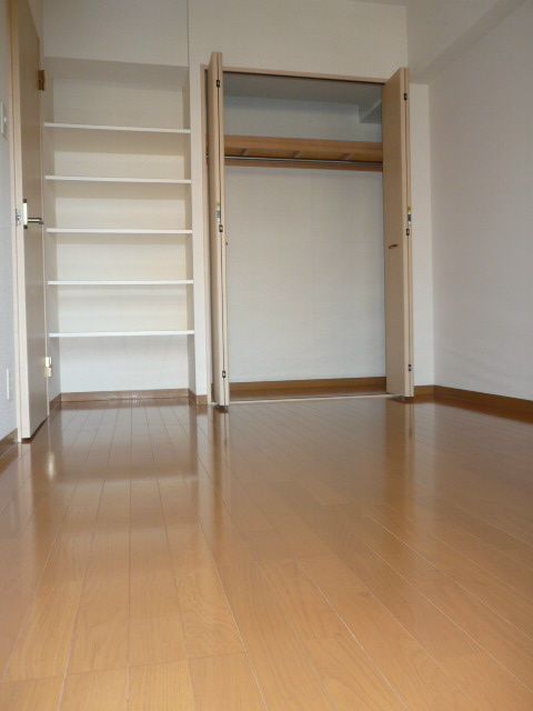 ベッドルーム
