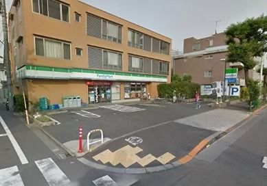 近くのファミリーマート 東玉川二丁目店まで687m(徒歩9分)