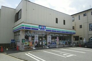 近くのローソン・スリーエフ逆井駅前店まで750m(徒歩10分)