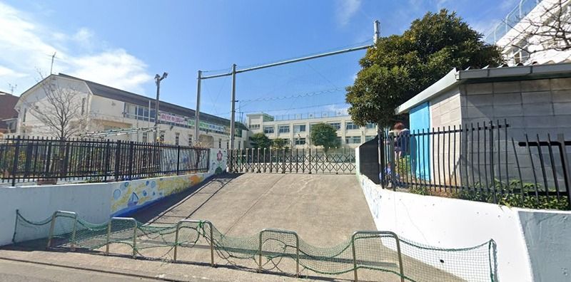 近くの品川区立延山小学校（荏原中延）まで295m（徒歩4分）