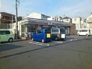 近くのセブンイレブンまで500m（徒歩7分）