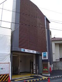 近くの雑司ヶ谷駅まで240m(徒歩3分)